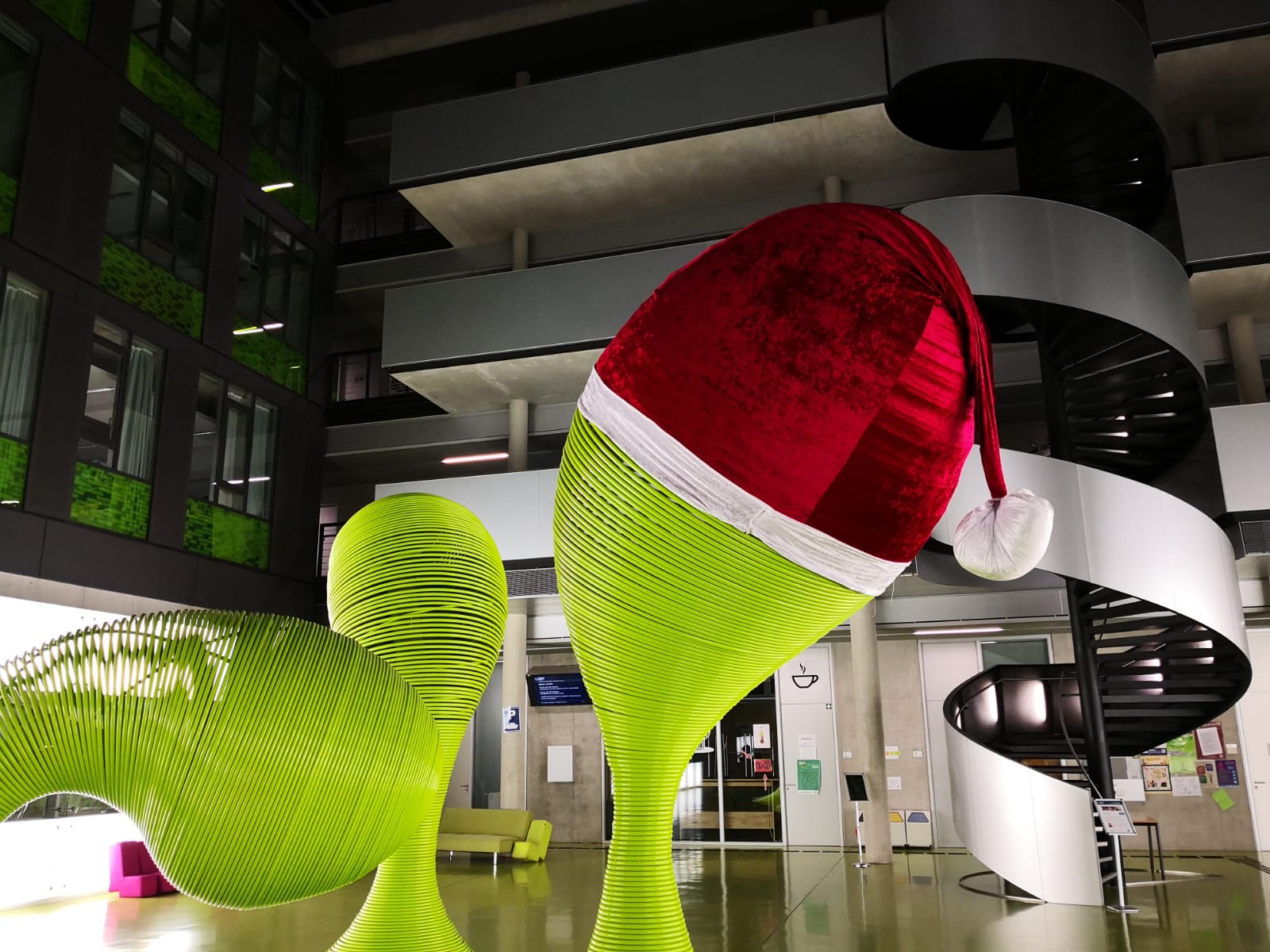 Frohe und gesunde Weihnachten wünscht das Care4Saxony-Team!